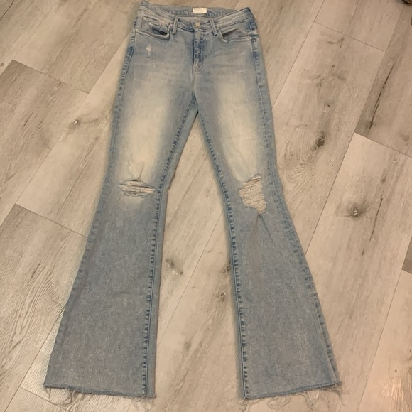 Mother The Weekender Fray Flare Jeans in action shot 26 distressed raw hem - Picture 11 of 16